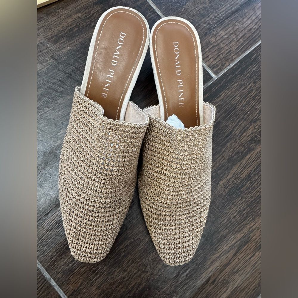 🌵 Donald J Pliner Fenda Stretch Mule – Tan Neutral Chic 🌞 sz 7